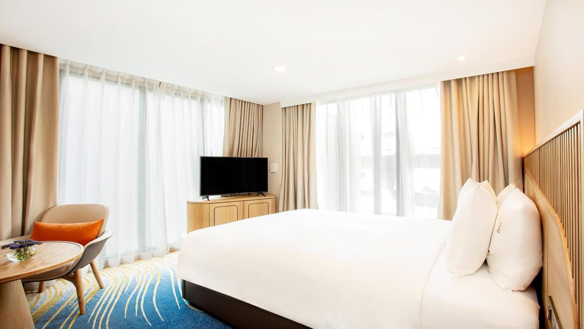 Holiday Inn Express & Suites Bangkok Central Pier By Ihg Экстерьер фото