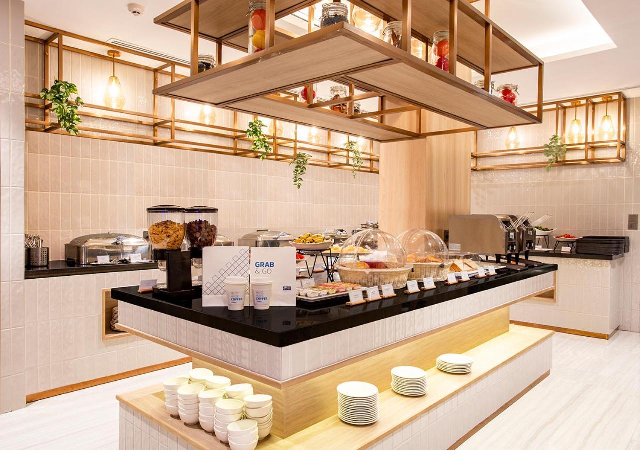 Holiday Inn Express & Suites Bangkok Central Pier By Ihg Экстерьер фото