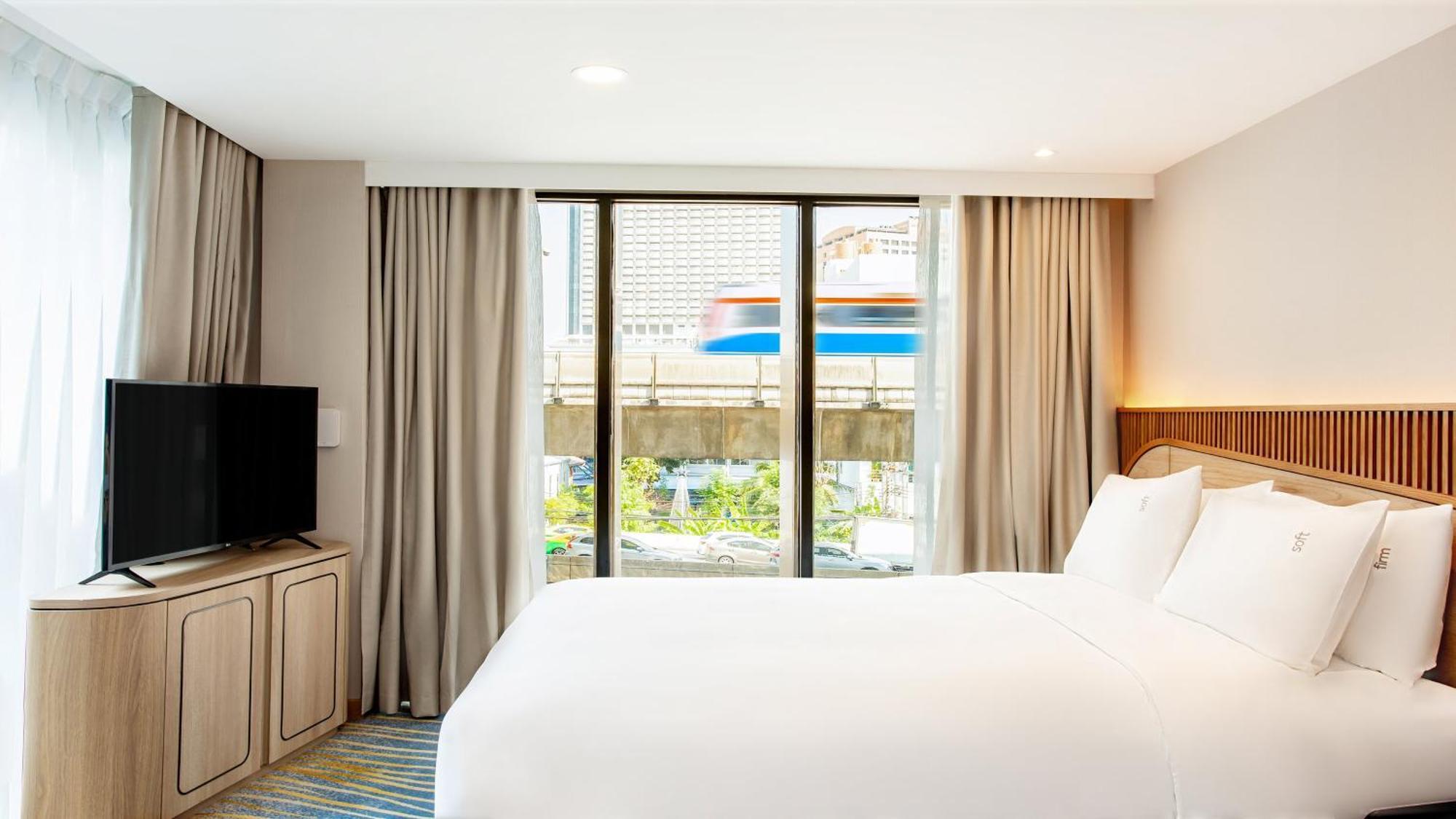 Holiday Inn Express & Suites Bangkok Central Pier By Ihg Экстерьер фото