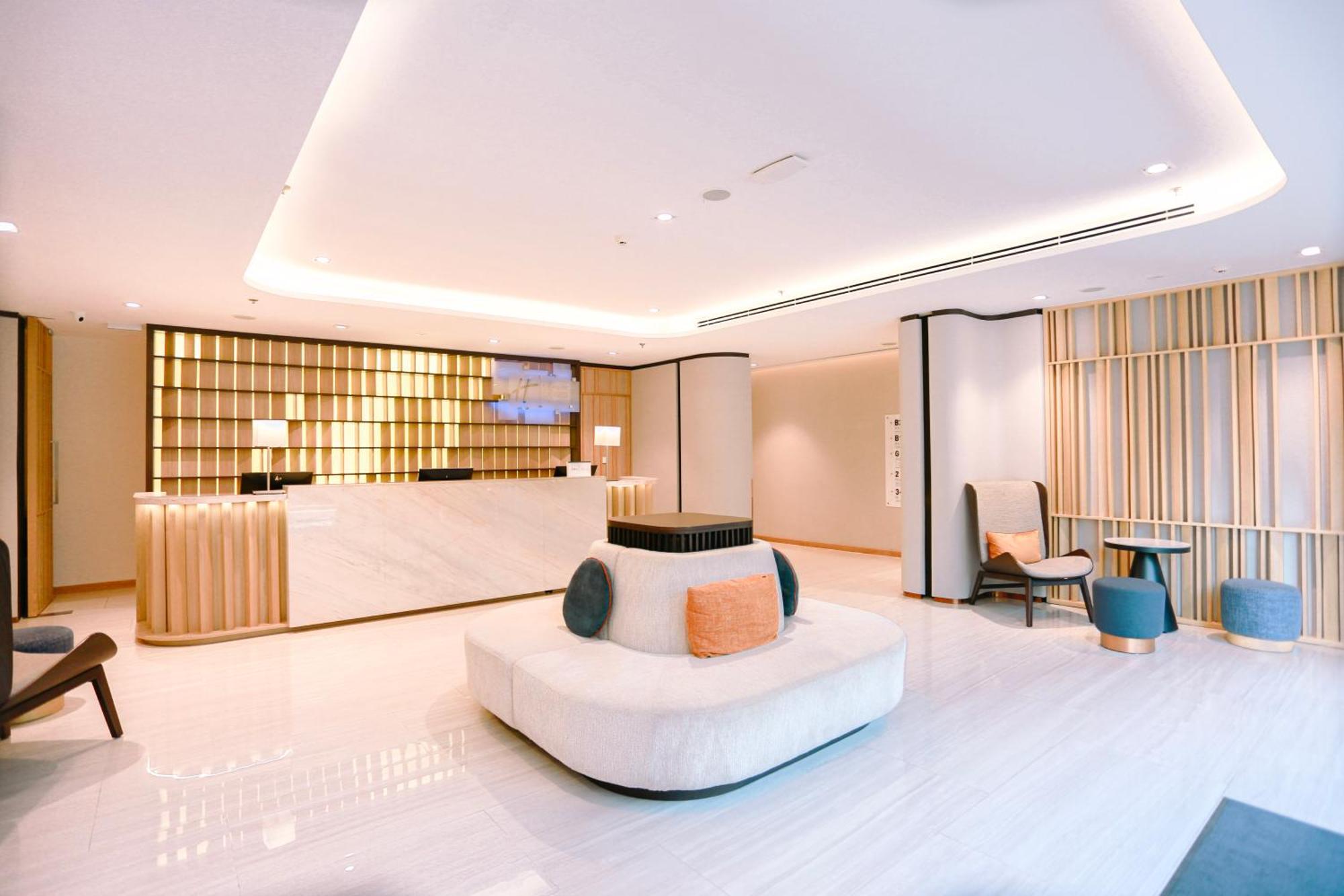 Holiday Inn Express & Suites Bangkok Central Pier By Ihg Экстерьер фото