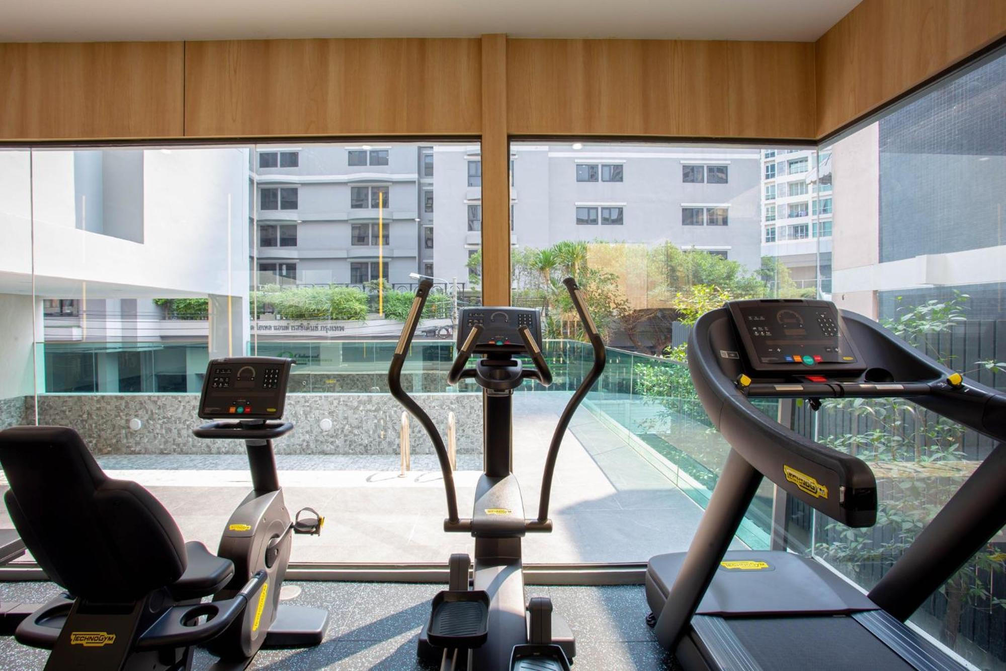 Holiday Inn Express & Suites Bangkok Central Pier By Ihg Экстерьер фото