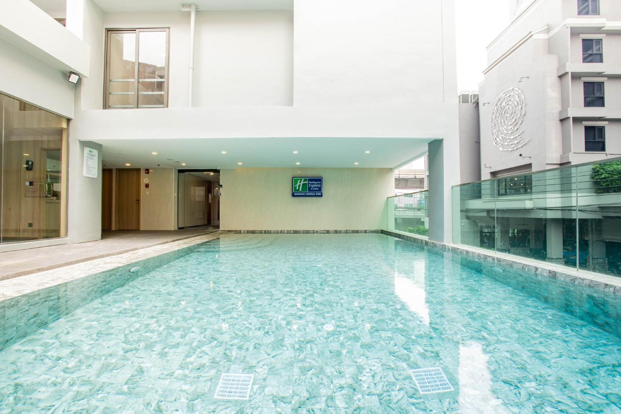 Holiday Inn Express & Suites Bangkok Central Pier By Ihg Экстерьер фото